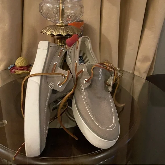 Polo By Ralph Lauren shoe size 11 1/2. Please check all picture of condition. - Picture 4 of 17
